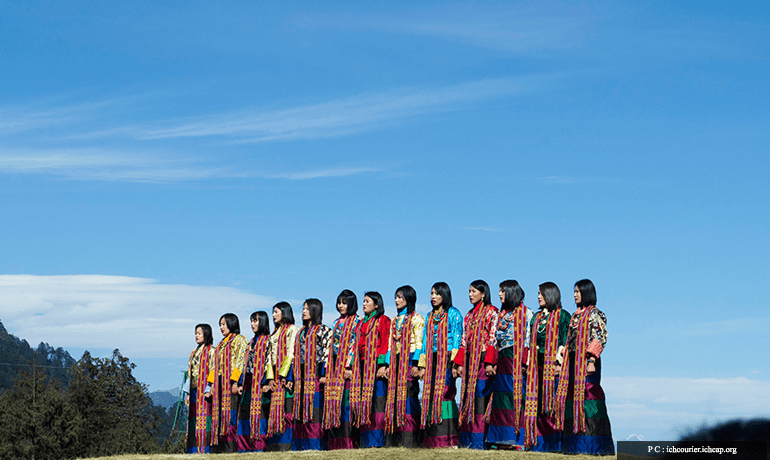 Zhungdra-folk music