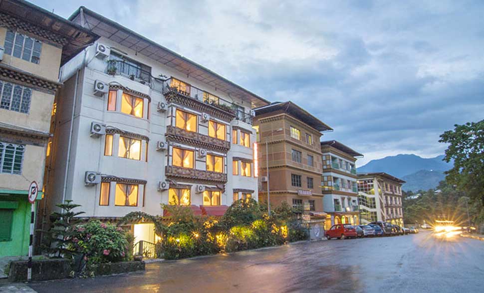 Booking the best hotel